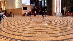 Labyrinth Chartres begehbar